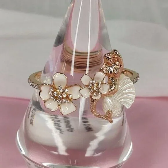 Betsey Johnson Bracelet Shell Yeah Mermaid Hinge Bangle Seashell Crystal Enamel - Picture 8 of 13
